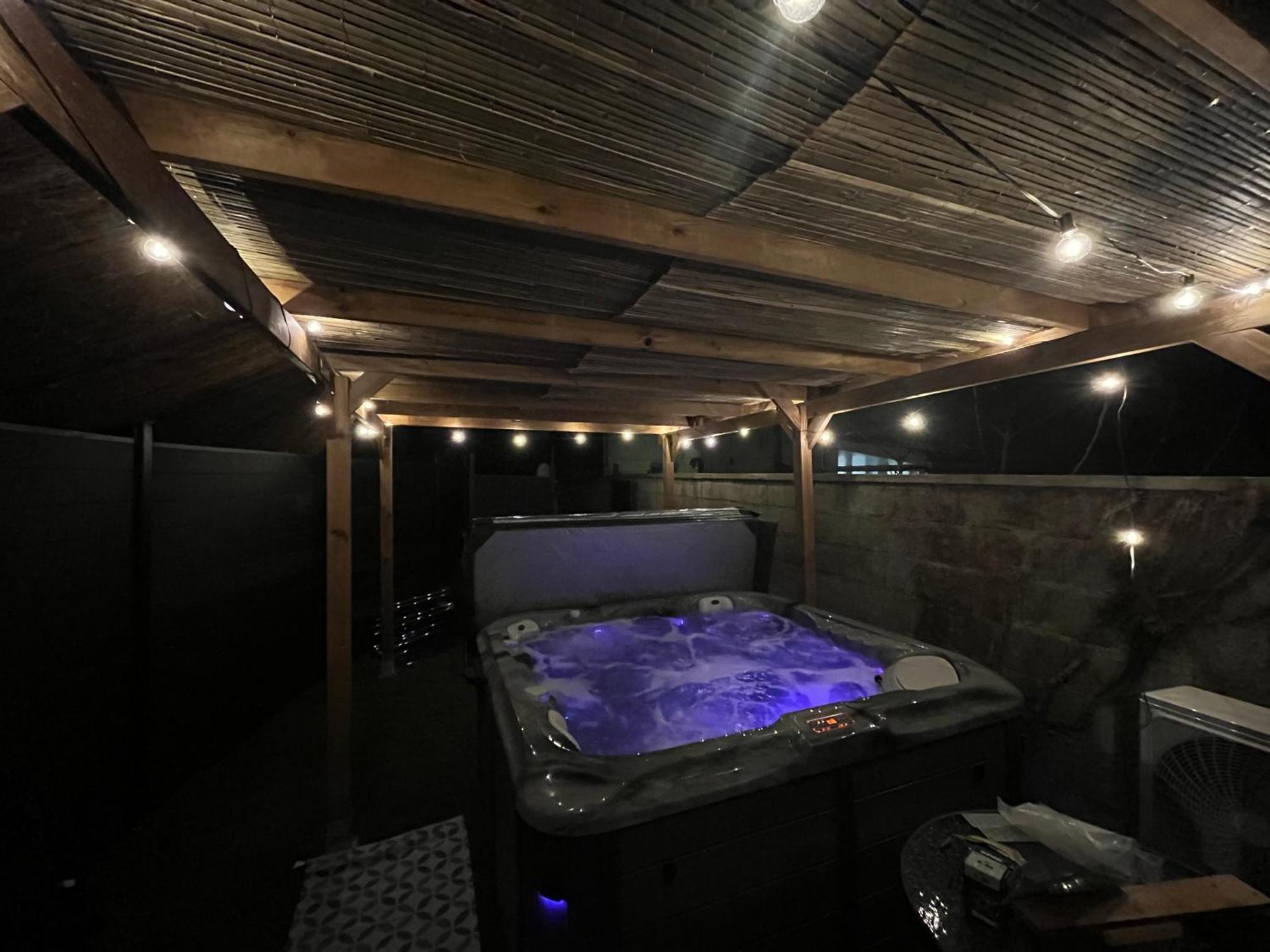 Maisonnette Avec Terrasse Avec Spa Privatif Lutterbach Zewnętrze zdjęcie